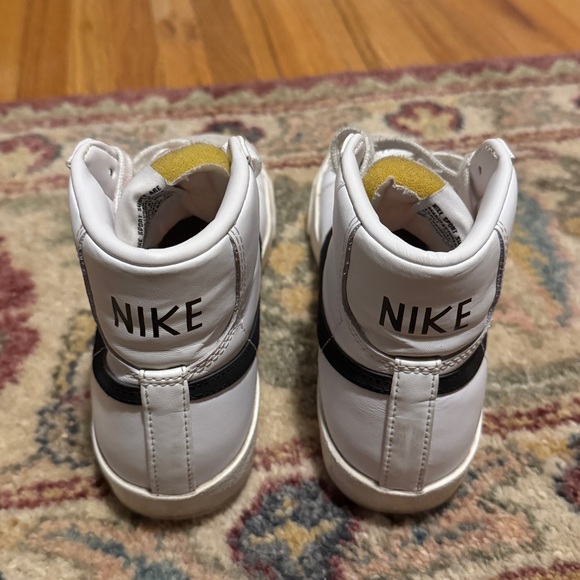 Nike Blazer mid ‘77  Women’s 6 - Picture 5 of 5